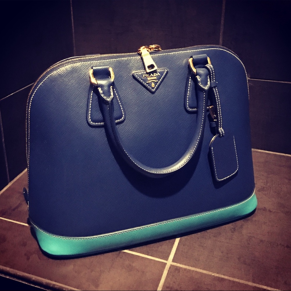Authentic Prada saffiano Lux Bauletto bicolor bag